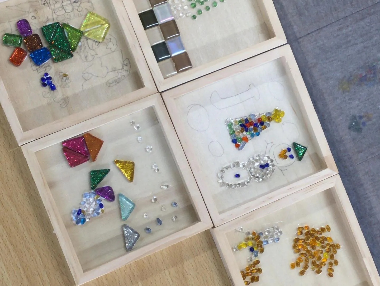 クリスマス🎄に向けて放課後等デイサービスのお友達が製作中⭐️